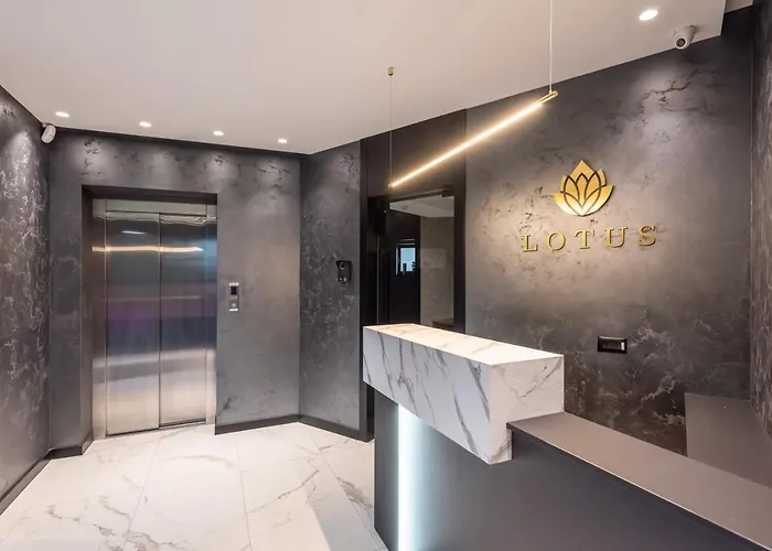 Hotel Lotus Luxury