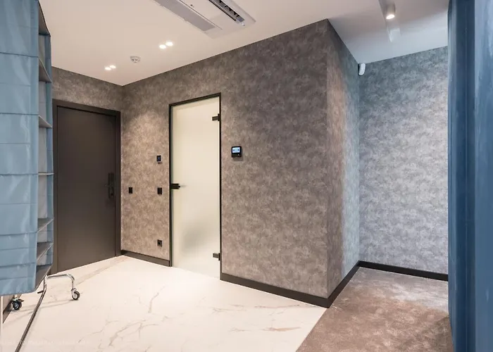 Lotus Luxury Hotel *