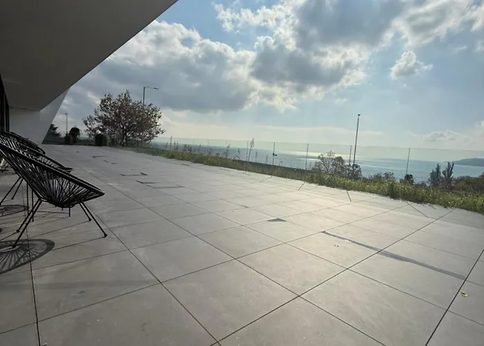 Lotus Luxury * Varna