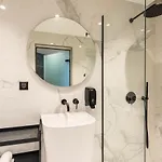 Lotus Luxury * וארנה