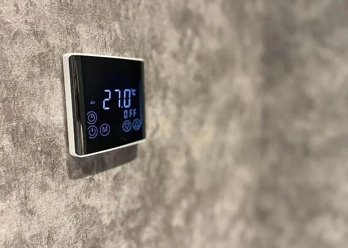 Lotus Luxury Hotell *